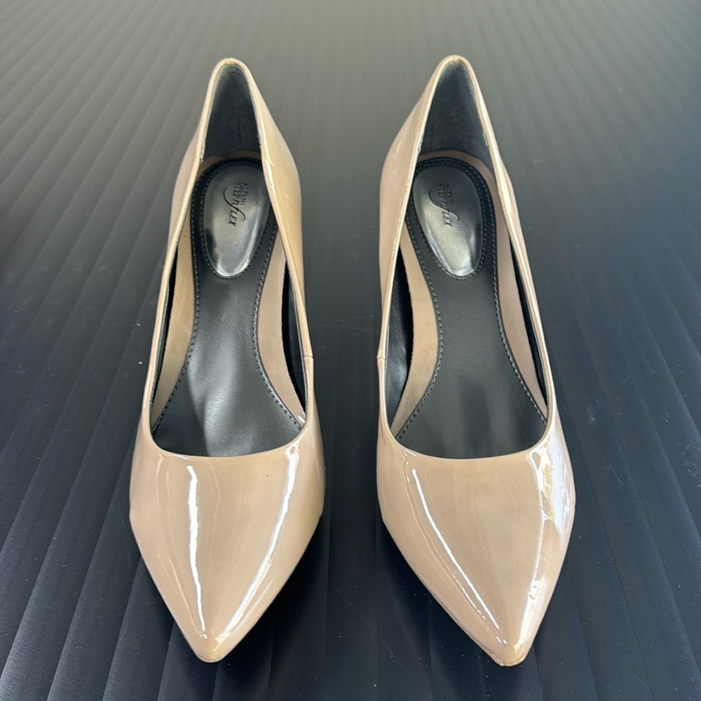 Alfani step and flex pumps. Size 10